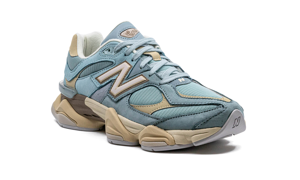 9060 Blue Hazer